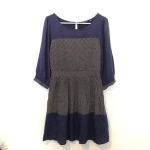Comfy, lightweight navy patterned dress Modcloth M